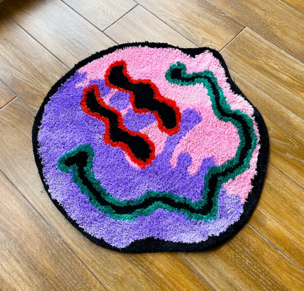 Drip Smiley Carpets